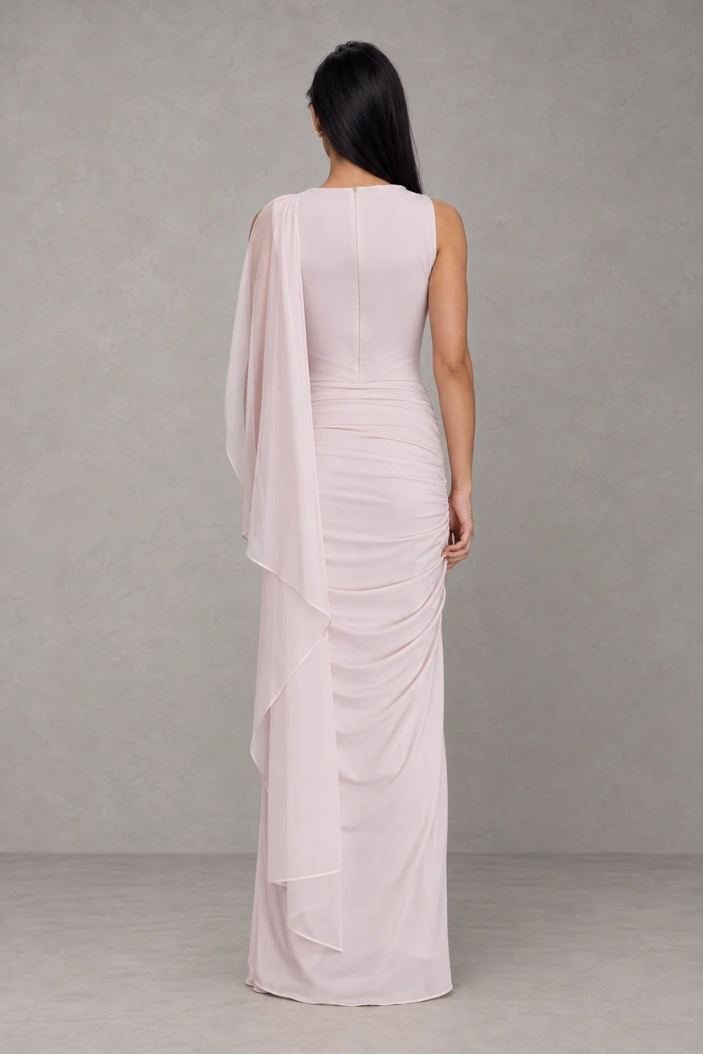 Amandine Ruched Slinky Maxi Dress · Rosa suave · Vista 2