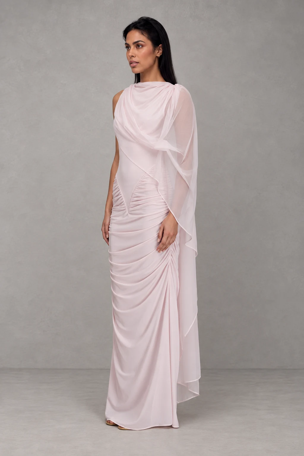 Amandine Ruched Slinky Maxi Dress · Rosa suave · Vista 3